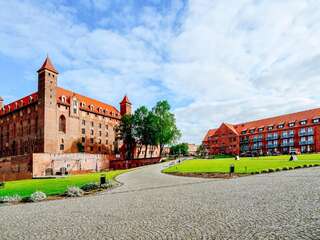 Отель Hotel Zamek Gniew Гнев-0